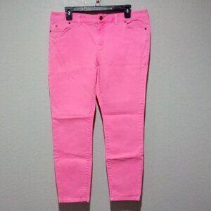 Vineyard Vine Women's Jeans New w/o tags